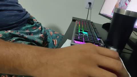 Snapshot of m0ren01995 chatting on 04.03.26 m0ren01995 online show from 04.03.26