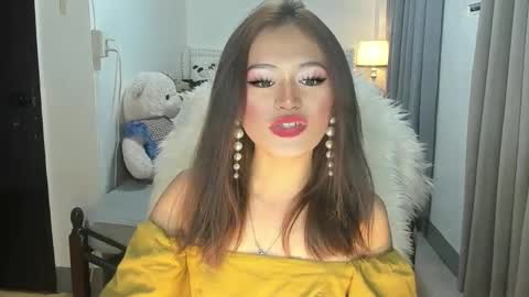 Snapshot of m1sspinay_yassie chatting on 01.08.25 Cutie Yassie online show from 01.08.25