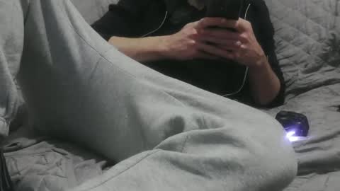 m4dh4tter24 online show from 01.30.25