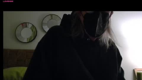 Snapshot of m54whrdn2 chatting on 01.11.25 m54whrdn online show from 01.11.25