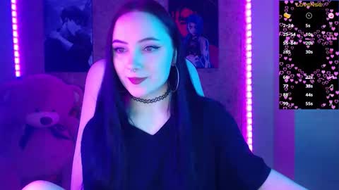 Snapshot of m_e_l_i_s_s_a_ chatting on 11.08.25 Melissa online show from 11.08.25