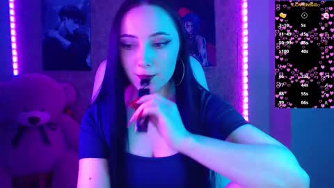 Snapshot of m_e_l_i_s_s_a_ chatting on 11.26.25 Melissa online show from 11.26.25