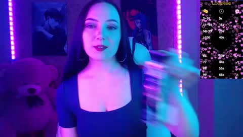 Snapshot of m_e_l_i_s_s_a_ chatting on 11.30.25 Melissa online show from 11.30.25