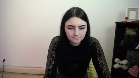 Snapshot of m_i_k_i_ chatting on 03.04.26 m_i_k_i_ online show from 03.04.26