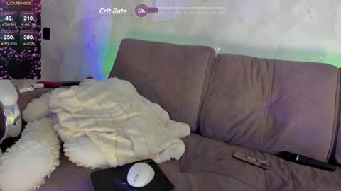 Snapshot of m_o_o_n_l_i_g_h_t chatting on 12.18.24 moon light online show from 12.18.24