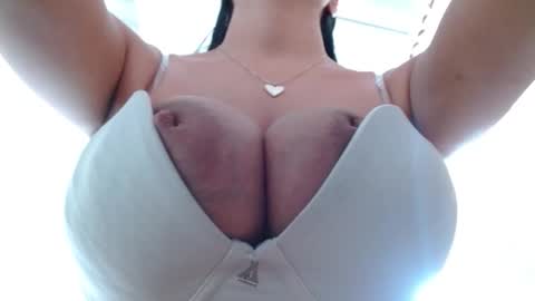 maaddy_thompson online show from 10.24.25