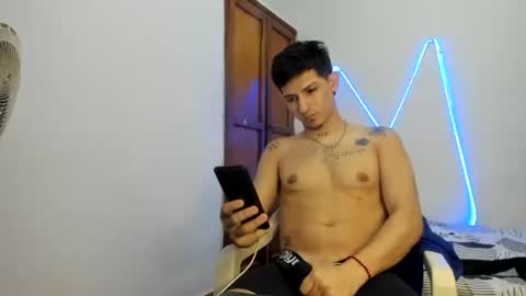 itgram pezlo josue online show from 11.11.25