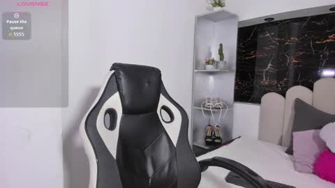 Mazikeen  online show from 11.05.25