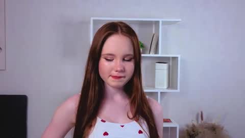 Holly online show from 03.05.26