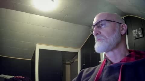 mac8181 online show from 11.09.25