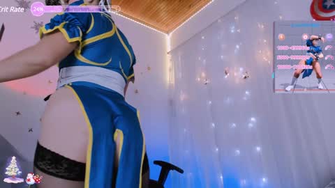 MacarenaIndependent model  online show from 12.28.24