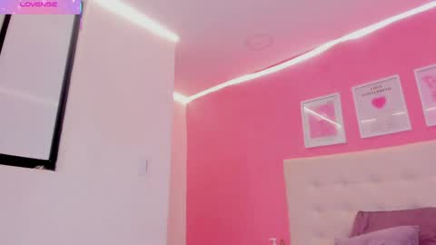 macarena_05_ online show from 03.31.26