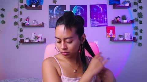 Snapshot of macey_hairy chatting on 02.05.25 Macey Elliot Modelo Independiente online show from 02.05.25