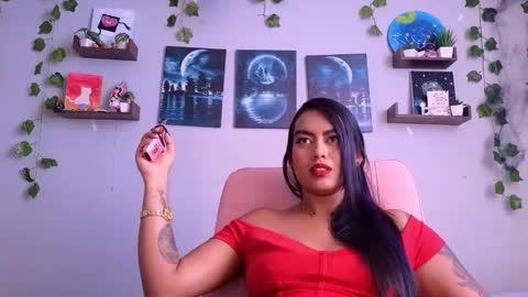 Snapshot of macey_hairy chatting on 11.22.25 Macey Elliot Modelo Independiente online show from 11.22.25