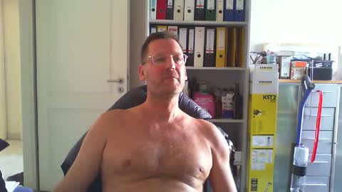 macfly67 online show from 04.06.26