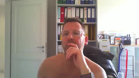 macfly67 online show from 04.08.26