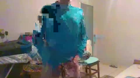 Snapshot of machoalex chatting on 05.13.26 MACHOLIVRE online show from 05.13.26