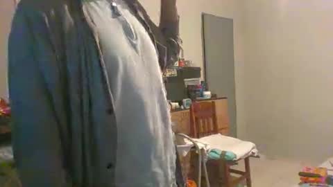 Snapshot of machoalex chatting on 06.03.26 MACHOLIVRE online show from 06.03.26