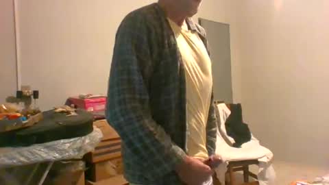 Snapshot of machoalex chatting on 06.15.26 MACHOLIVRE online show from 06.15.26