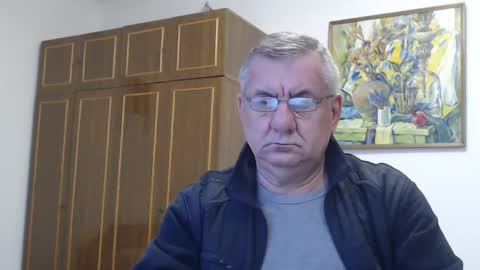 Snapshot of machomale3 chatting on 01.01.25 Macho online show from 01.01.25