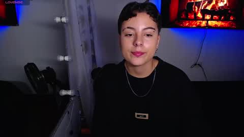 Snapshot of mackenziecameron chatting on 01.23.25 MACKENZIE CAMERON online show from 01.23.25