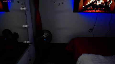 Snapshot of mackenziecameron chatting on 01.30.25 MACKENZIE CAMERON online show from 01.30.25