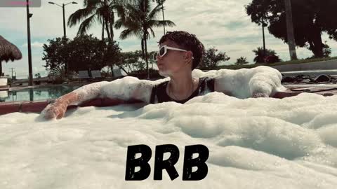 Snapshot of mackenziecameron chatting on 02.05.25 MACKENZIE CAMERON online show from 02.05.25