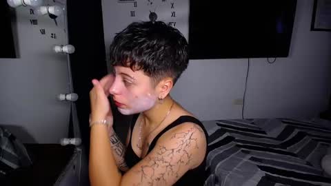 Snapshot of mackenziecameron chatting on 02.17.25 MACKENZIE CAMERON online show from 02.17.25