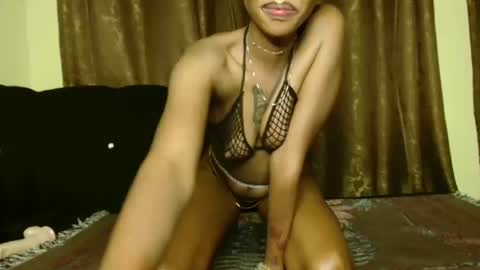 queency online show from 01.11.25