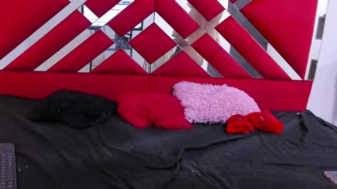 madame_channel online show from 04.15.26