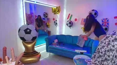 Snapshot of madame_scarllet chatting on 06.22.26 Madame Scarllet online show from 06.22.26