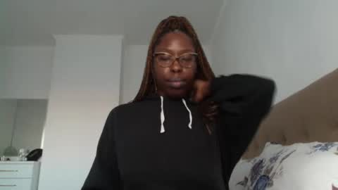 Snapshot of madamindigo chatting on 12.21.24 YourMadamIndigo online show from 12.21.24