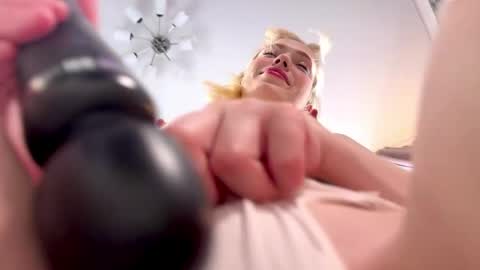 Fiona online show from 04.06.26