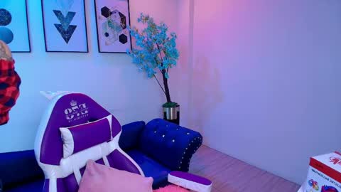 maddie_t18 online show from 05.28.26