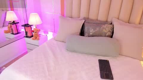    online show from 02.06.26