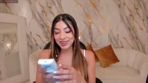 Snapshot of maddisontaylor chatting on 12.02.25 Maddison online show from 12.02.25