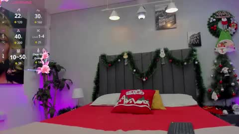 Maddy Moon  online show from 12.18.25