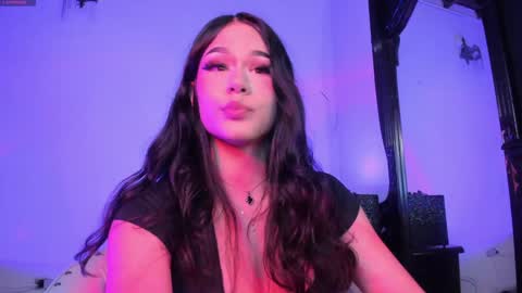 Snapshot of maddy_rios chatting on 01.07.25 maddy_rios online show from 01.07.25