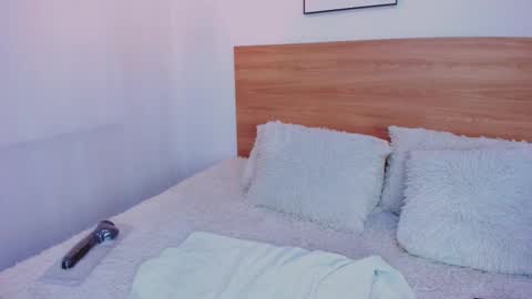  Maddy Crofft online show from 09.15.25