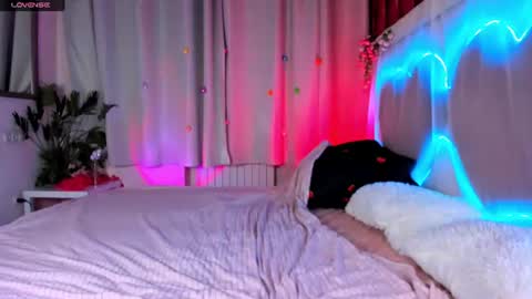 Snapshot of maddyfever chatting on 06.16.26 maddyfever online show from 06.16.26