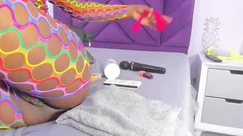 maddyjohnsonn online show from 10.26.25