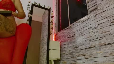 Snapshot of maddystone_ chatting on 02.22.25 maddystone_ online show from 02.22.25