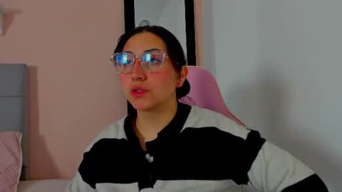 Snapshot of maddyy_moon chatting on 06.11.26 maddyy_moon online show from 06.11.26