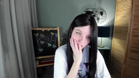 madelaines online show from 11.18.25