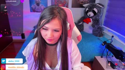 Snapshot of madeleine_shinobi chatting on 01.29.25 Emily Only Fans online show from 01.29.25