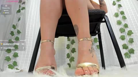 Snapshot of madeleine_w chatting on 03.02.25 Madeleine online show from 03.02.25