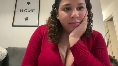 Snapshot of madellein chatting on 01.14.26 madellein online show from 01.14.26