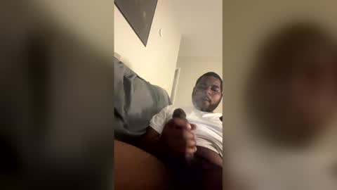 Snapshot of mademoney313 chatting on 05.18.26 mademoney313 online show from 05.18.26