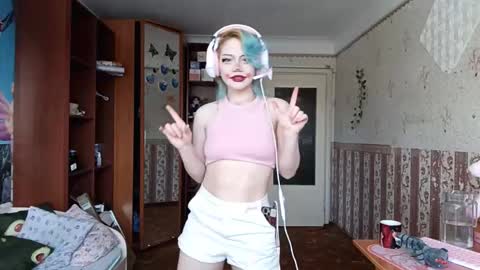 Snapshot of madgezari chatting on 02.19.26 Alice Kaneki online show from 02.19.26