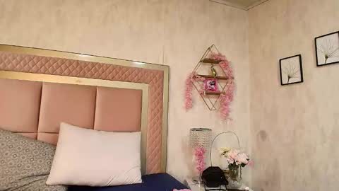 madhison_5 online show from 06.04.26